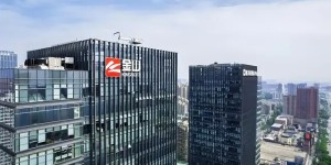 金山云发布2026半年报：从巨亏到减亏，AI红利难救结构性难题