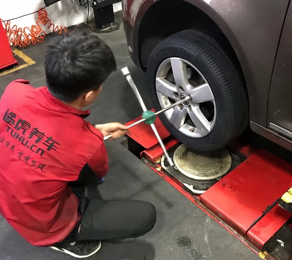 途虎养车发布2026半年报：规模扩张下的盈利承压与行业转型命题