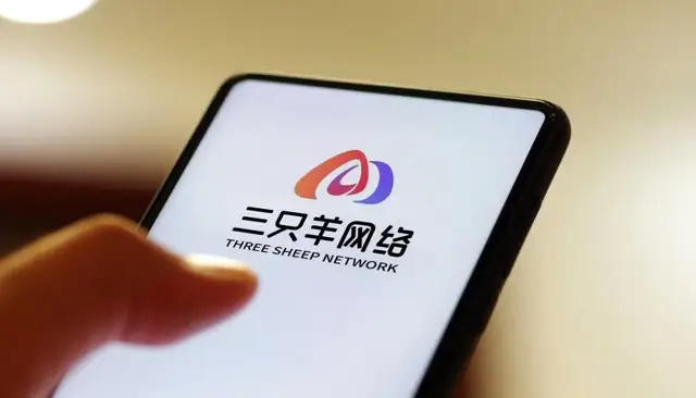 从带货一哥变身跨境电商老板，疯狂小杨哥亿粉账号注销又复播始末