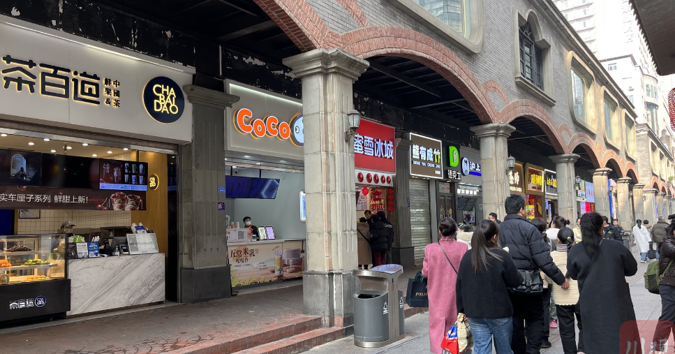 量贩零食店、茶饮店“杀进”小县城,县域经济崛起的背后逻辑